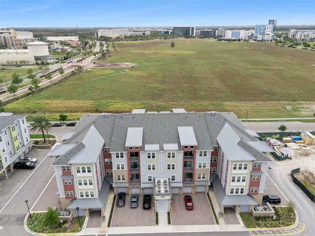 Image 51 of property listing at 7521 LAUREATE BOULEVARD 5306, Orlando, FL 32827