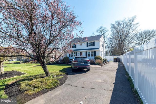 712 E HANCOCK ST, Lansdale, PA 19446