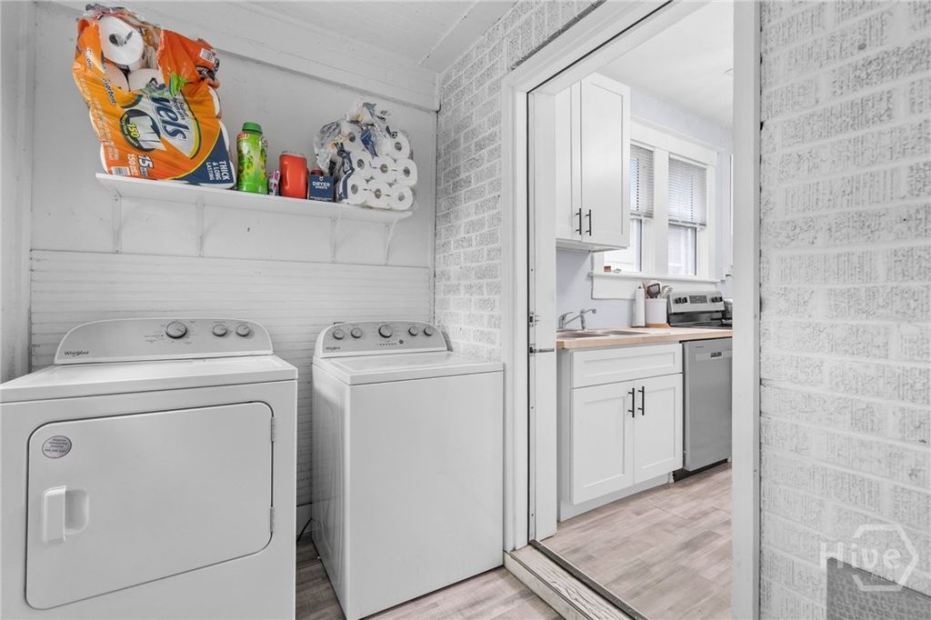 Image 28 of property listing at 1002 W 52nd Street, Savannah, GA 31405