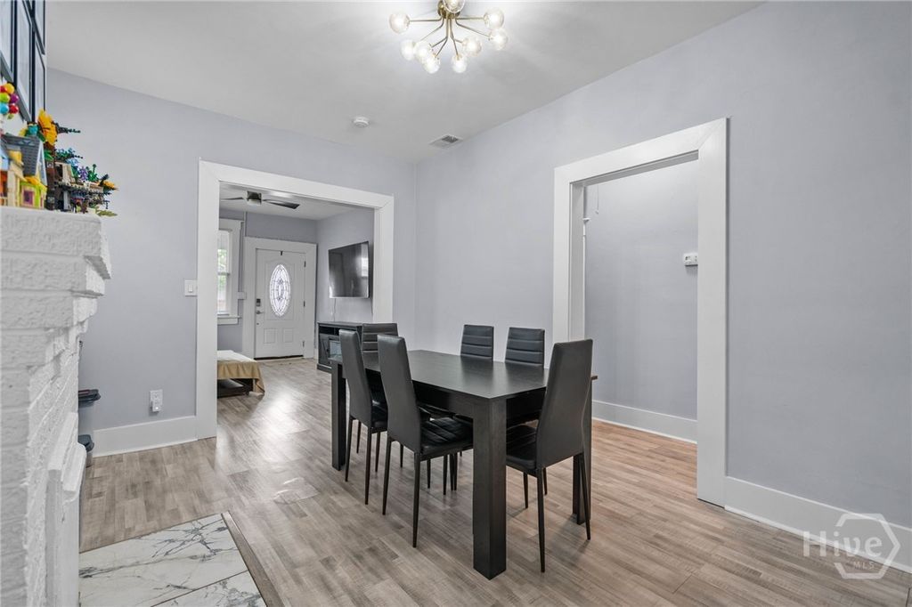 Image 8 of property listing at 1002 W 52nd Street, Savannah, GA 31405