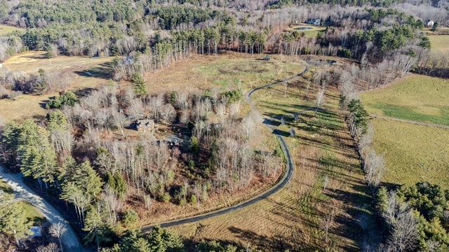 8 Grout Road, Hartland, VT 05048