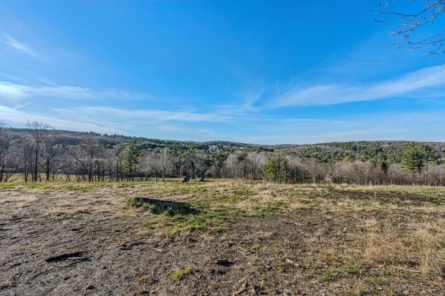 8 Grout Road, Hartland, VT 05048