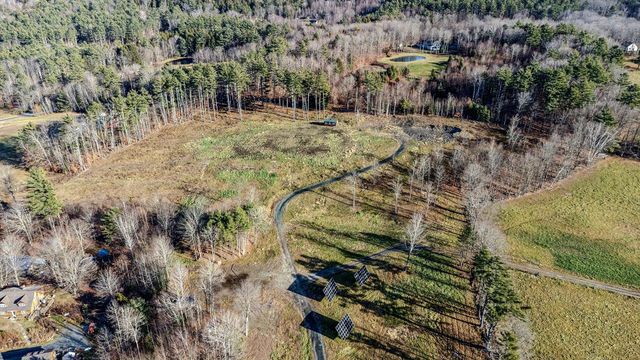 8 Grout Road, Hartland, VT 05048
