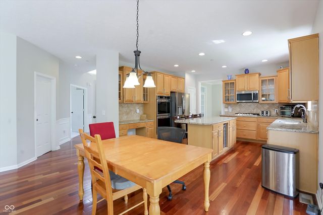 2978 Stone Creek Drive, Zionsville, IN 46077