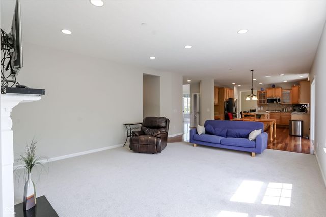 2978 Stone Creek Drive, Zionsville, IN 46077