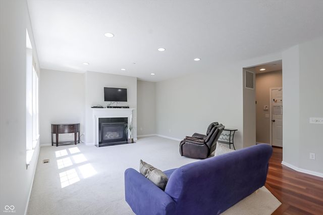 2978 Stone Creek Drive, Zionsville, IN 46077