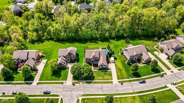 2978 Stone Creek Drive, Zionsville, IN 46077