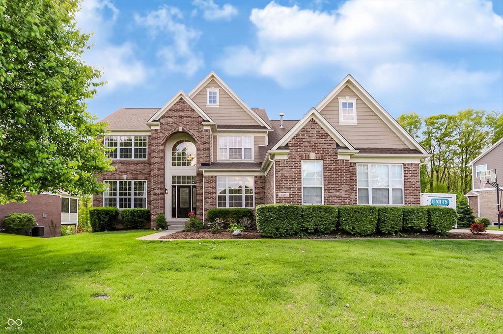 2978 Stone Creek Drive, Zionsville, IN 46077