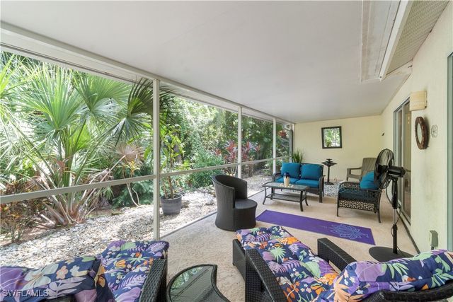 348 Carinosa CT 18-10, Naples, FL 34110