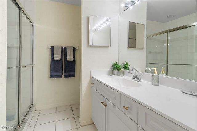 348 Carinosa CT 18-10, Naples, FL 34110