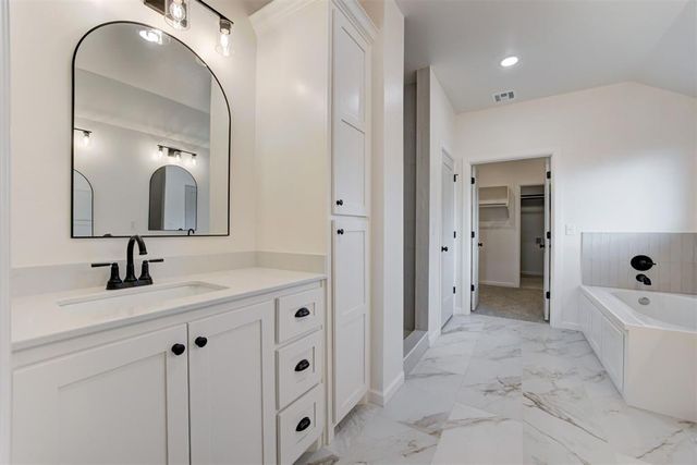 8576 Kayce Street, El Reno, OK 73036