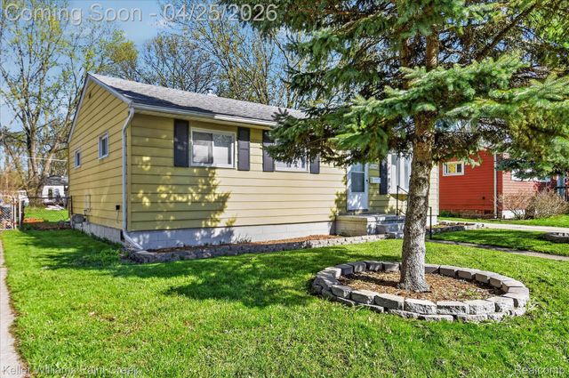 22546 Ira Boulevard, Warren, MI 48091