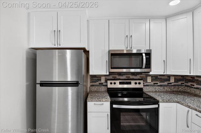 22546 Ira Boulevard, Warren, MI 48091