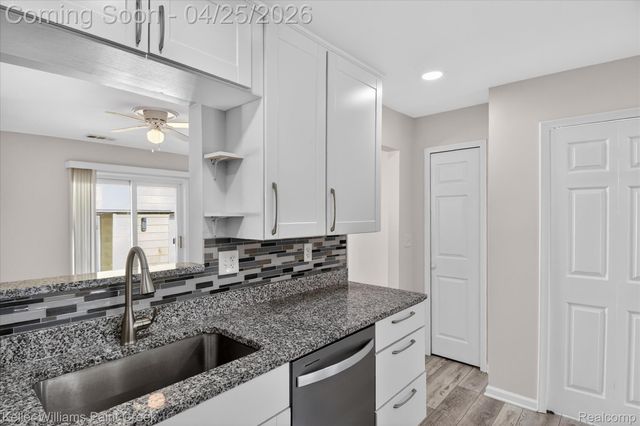 22546 Ira Boulevard, Warren, MI 48091