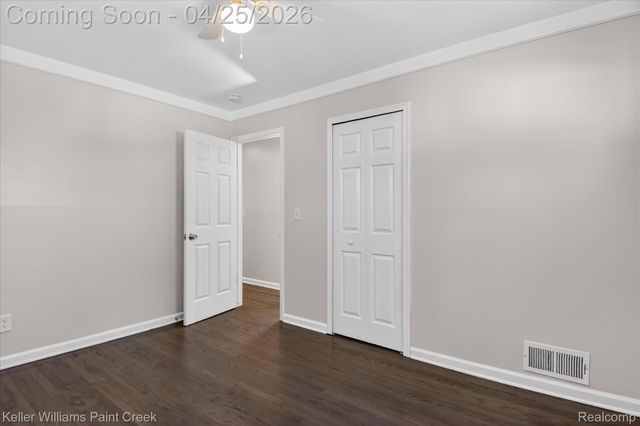 22546 Ira Boulevard, Warren, MI 48091