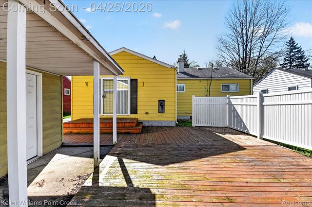 22546 Ira Boulevard, Warren, MI 48091