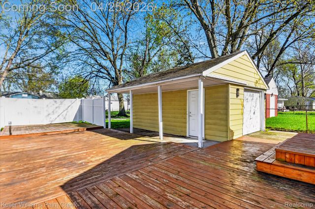 22546 Ira Boulevard, Warren, MI 48091