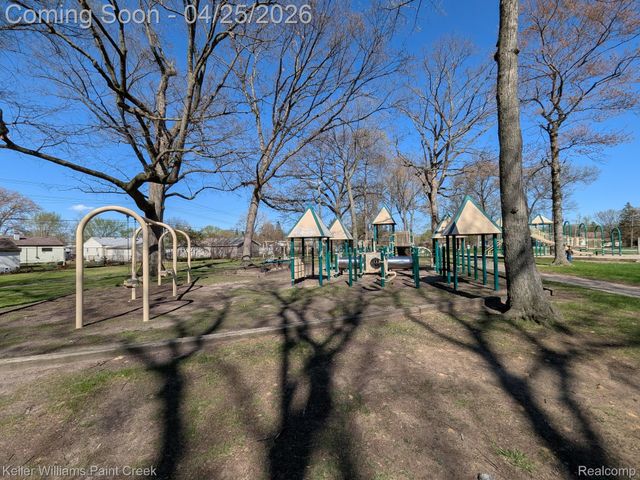 22546 Ira Boulevard, Warren, MI 48091