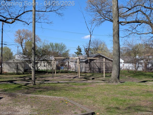 22546 Ira Boulevard, Warren, MI 48091