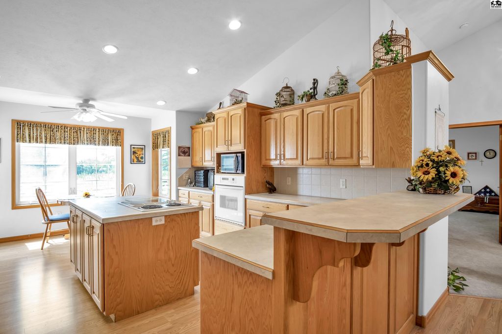 812 Arrowhead Road