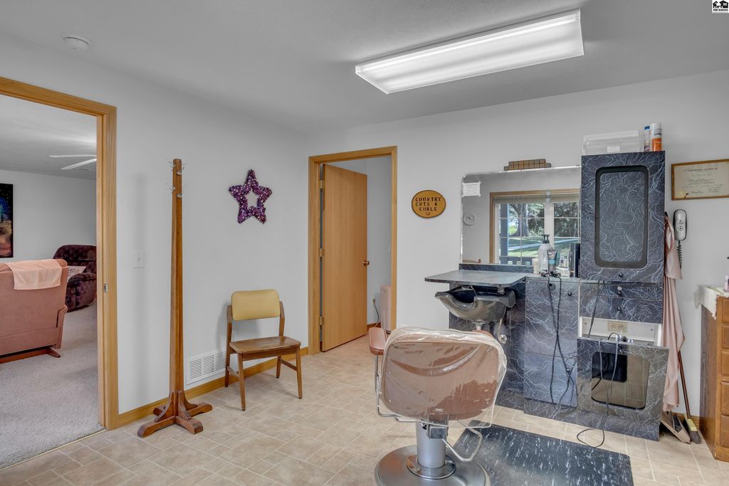812 Arrowhead Road