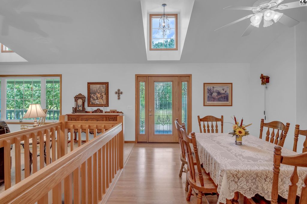 812 Arrowhead Road