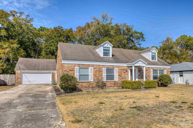 5415 Hibiscus Rd, Pensacola, FL 32504