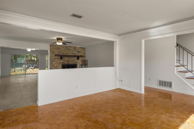 5415 Hibiscus Rd, Pensacola, FL 32504