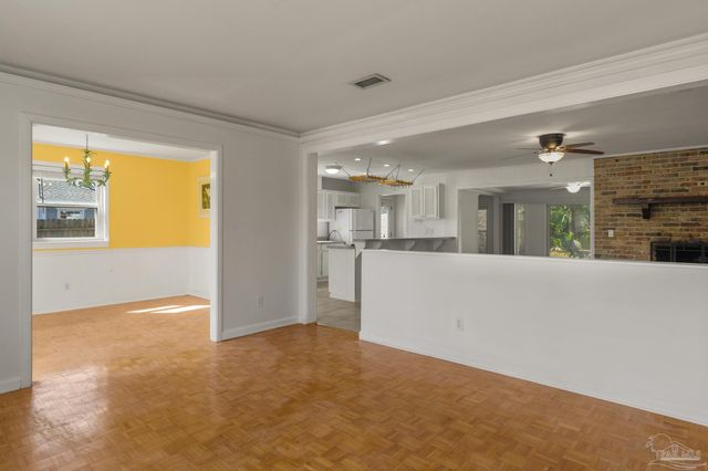 5415 Hibiscus Rd, Pensacola, FL 32504