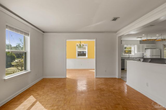 5415 Hibiscus Rd, Pensacola, FL 32504