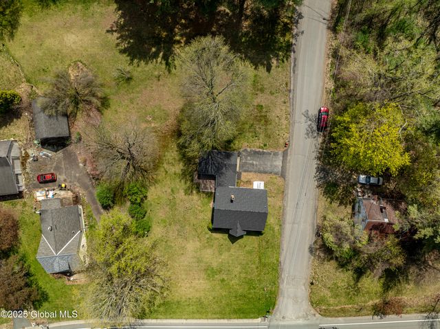 420 Whiteview Road, North Greenbush, NY 12198