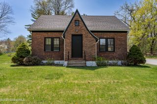 420 Whiteview Road, North Greenbush, NY 12198