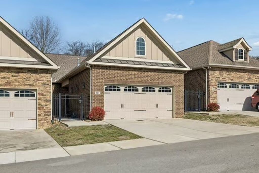 100 Placid Grove Ln Apt 903, Goodlettsville, TN 37072