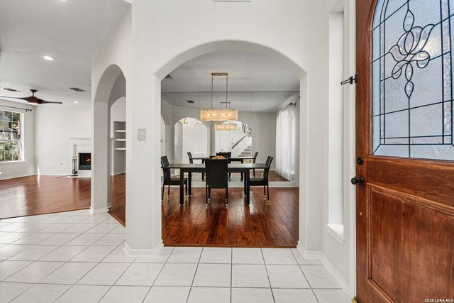 2523 Hollow Village, San Antonio, TX 78231