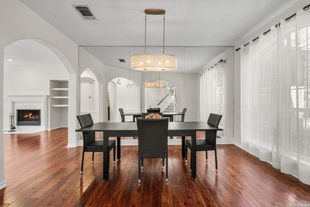 2523 Hollow Village, San Antonio, TX 78231