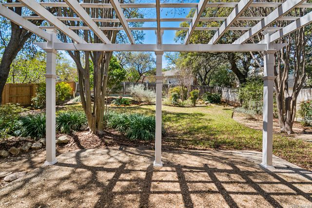 2523 Hollow Village, San Antonio, TX 78231