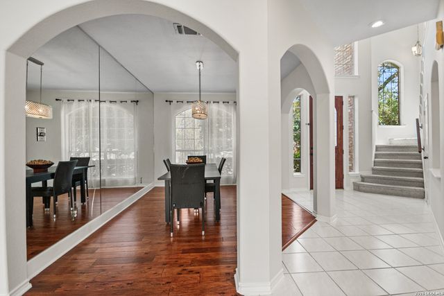 2523 Hollow Village, San Antonio, TX 78231