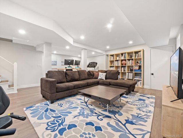 30 Lexington Avenue, Suffern, NY 10901
