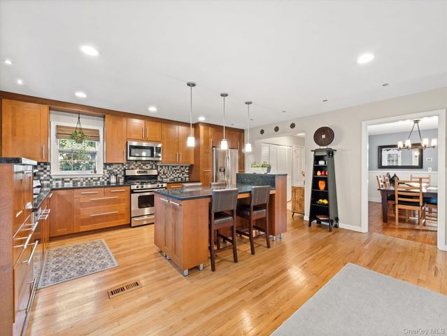 30 Lexington Avenue, Suffern, NY 10901