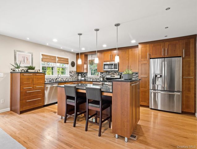 30 Lexington Avenue, Suffern, NY 10901