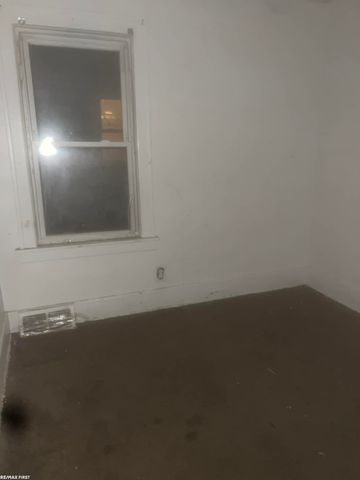 14542 Griggs Street, Detroit, MI 48238