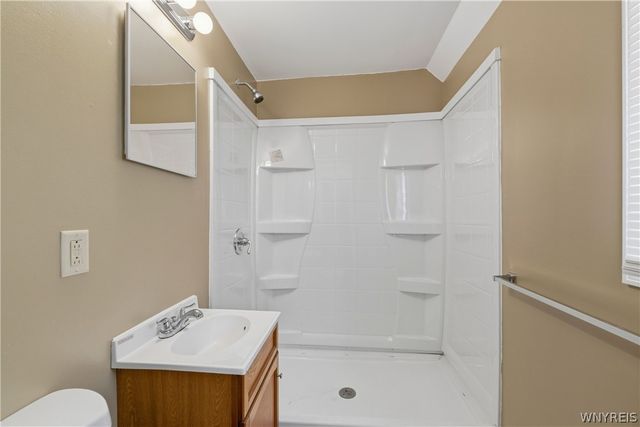 88 Roehrer Avenue, Buffalo, NY 14208