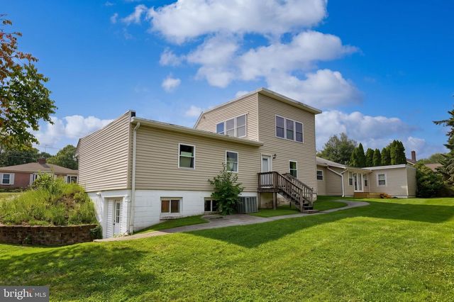 419 COTTAGE PL, Red Lion, PA 17356