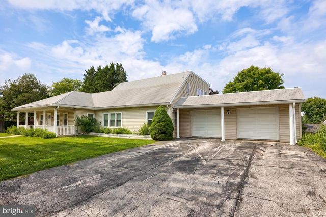 419 COTTAGE PL, Red Lion, PA 17356