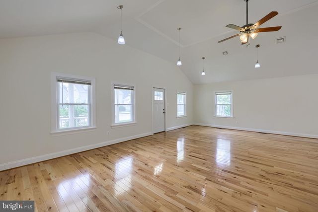 419 COTTAGE PL, Red Lion, PA 17356