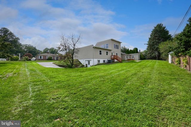 419 COTTAGE PL, Red Lion, PA 17356