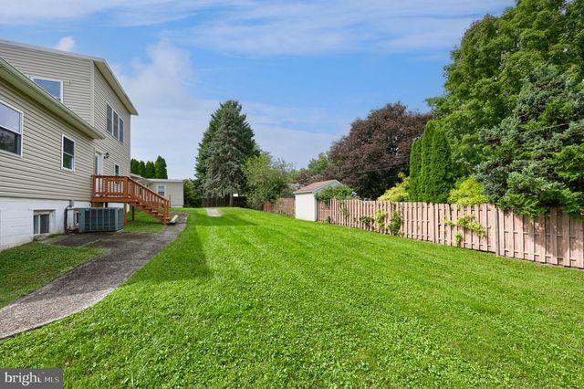 419 COTTAGE PL, Red Lion, PA 17356