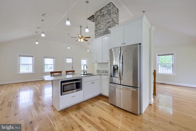 419 COTTAGE PL, Red Lion, PA 17356