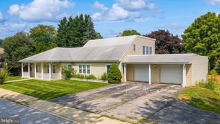 419 COTTAGE PL, Red Lion, PA 17356