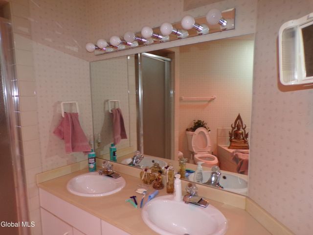 20 Westwood Drive, Queensbury, NY 12804